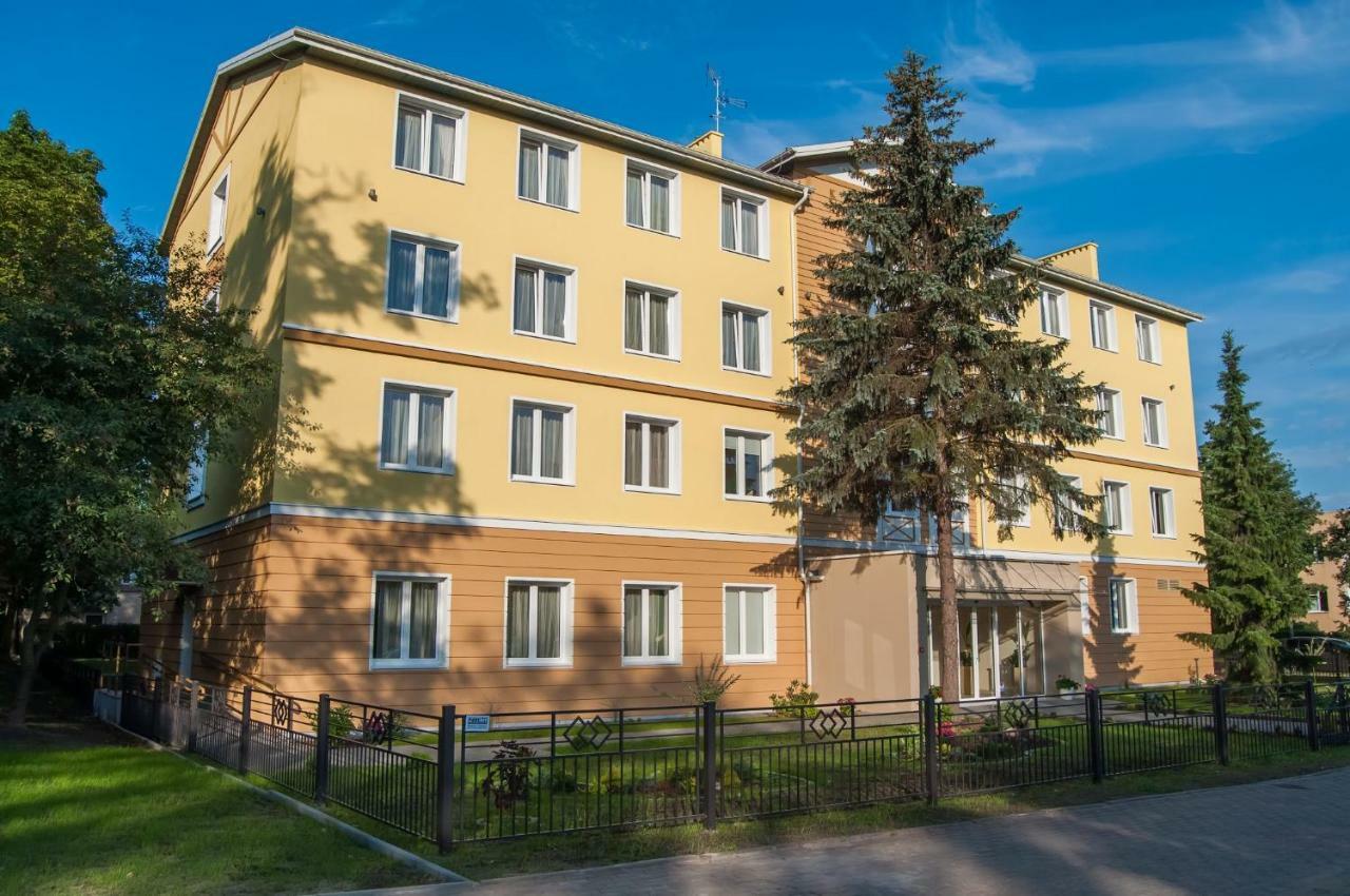 Sanatorium Uzdrowiskowe Lacznosc 호텔 시에초시네크 외부 사진