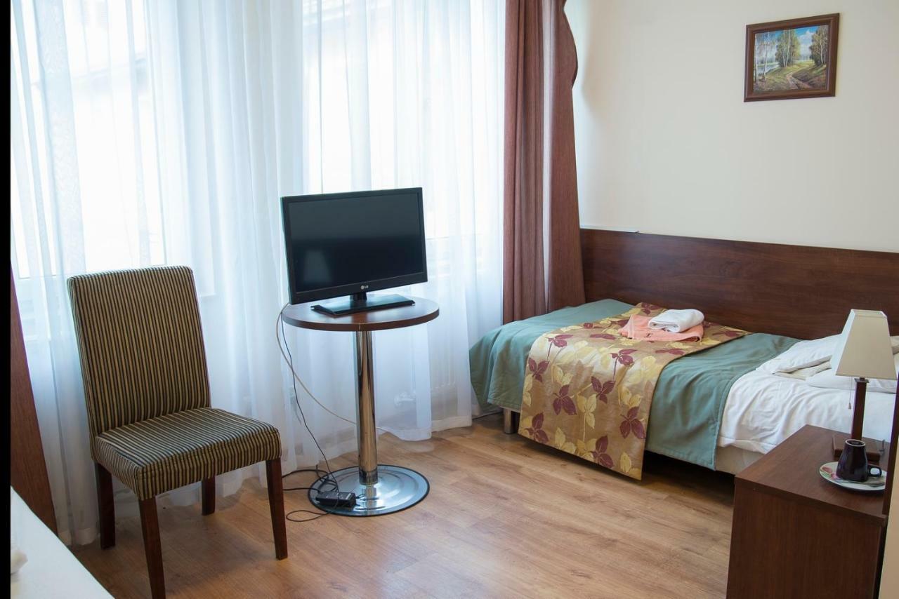 Sanatorium Uzdrowiskowe Lacznosc 호텔 시에초시네크 외부 사진